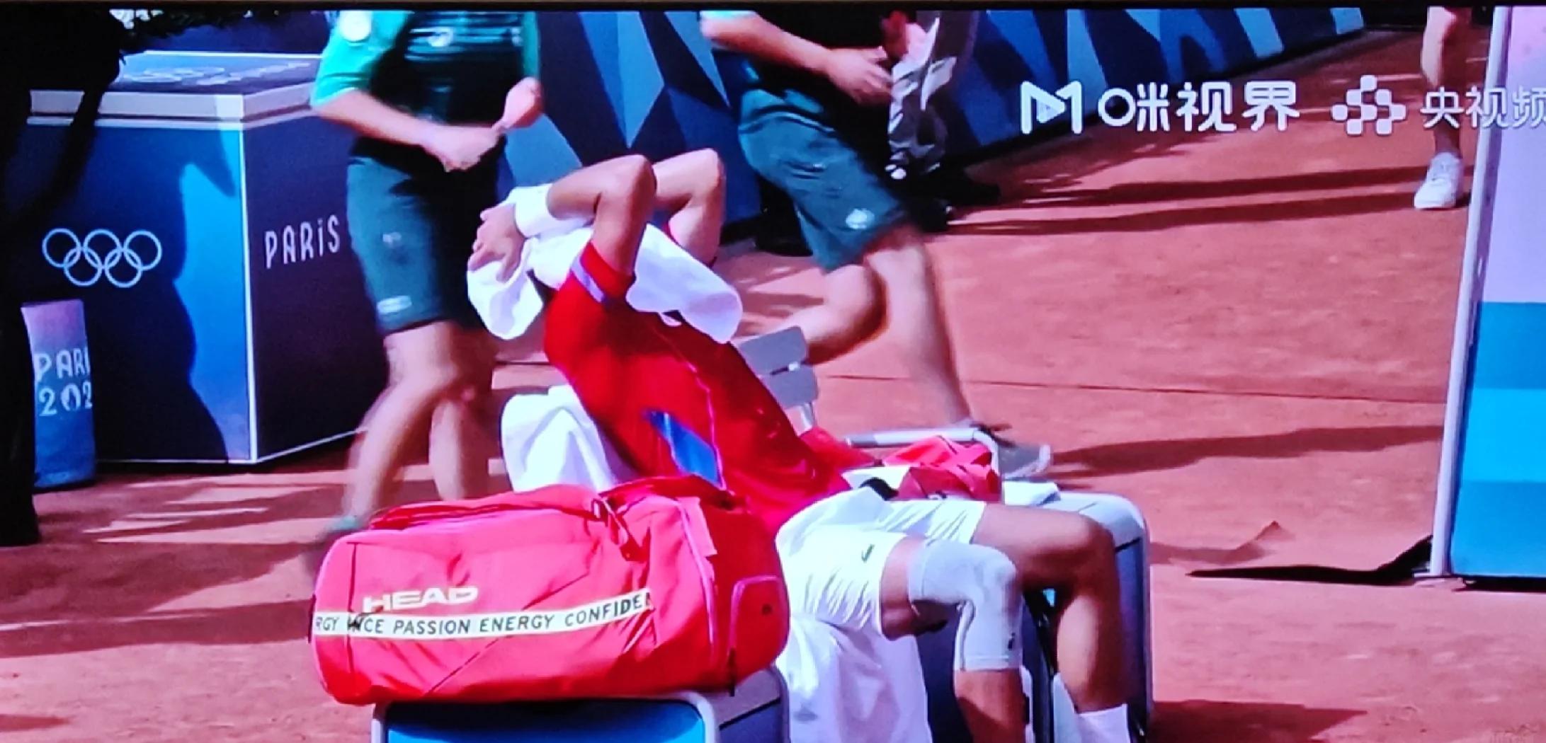 德约科维奇遭遇七持续失利,FPX教练压力巨大!